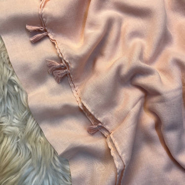 LAWN TASSEL - BLUSH